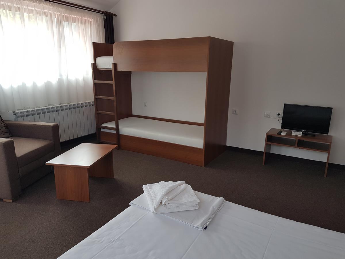 Yuliya Guest House Сапарева-Баня Экстерьер фото